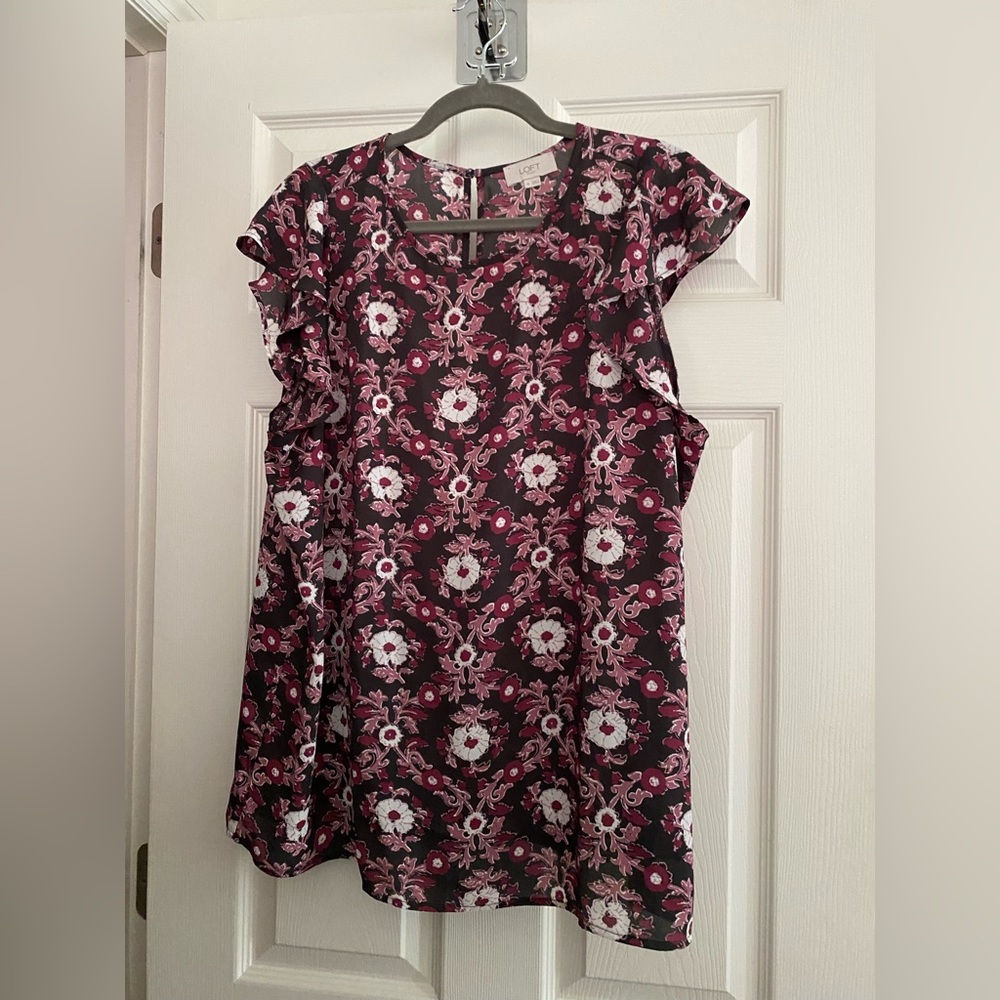 NWOT LOFT Women's Floral Top - Pink and Black Size XL